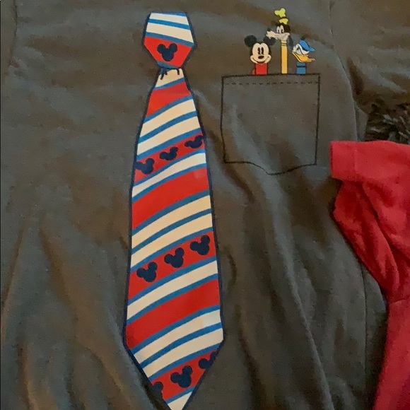 Disney tees - Picture 4 of 7